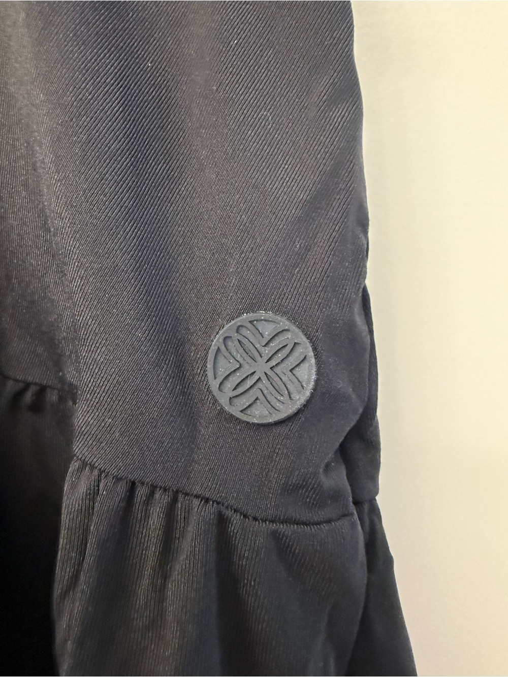 Lilly Pulitzer Black Ruffled Athletic Skort - Picture 3 of 3